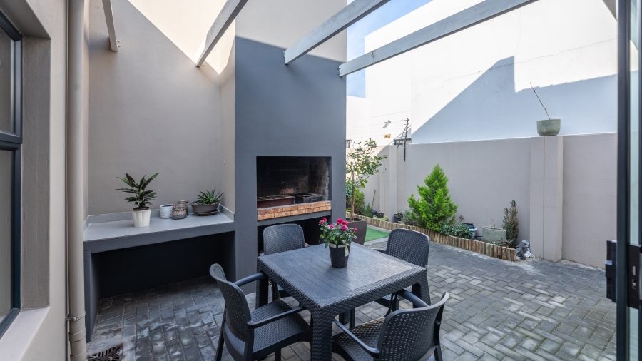 3 Bedroom Property for Sale in Sandown Western Cape